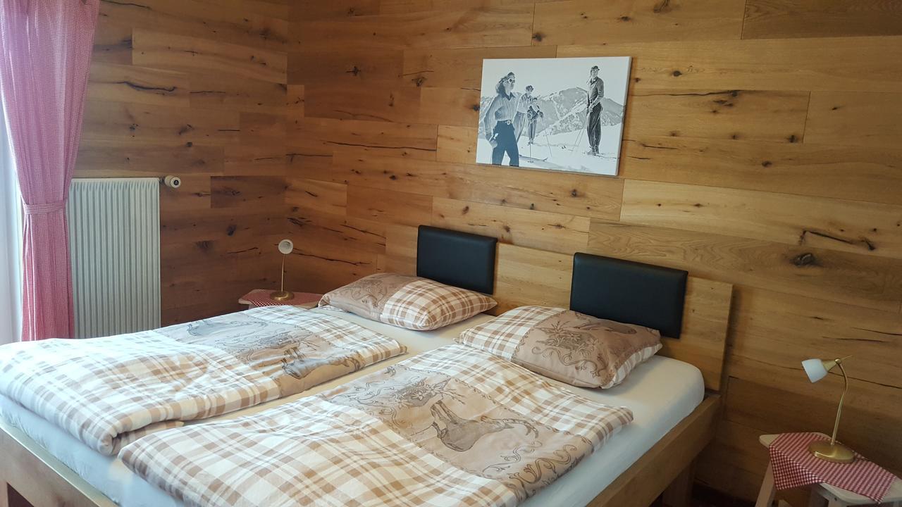 Hotel Mira Tujetsch Bagian luar foto